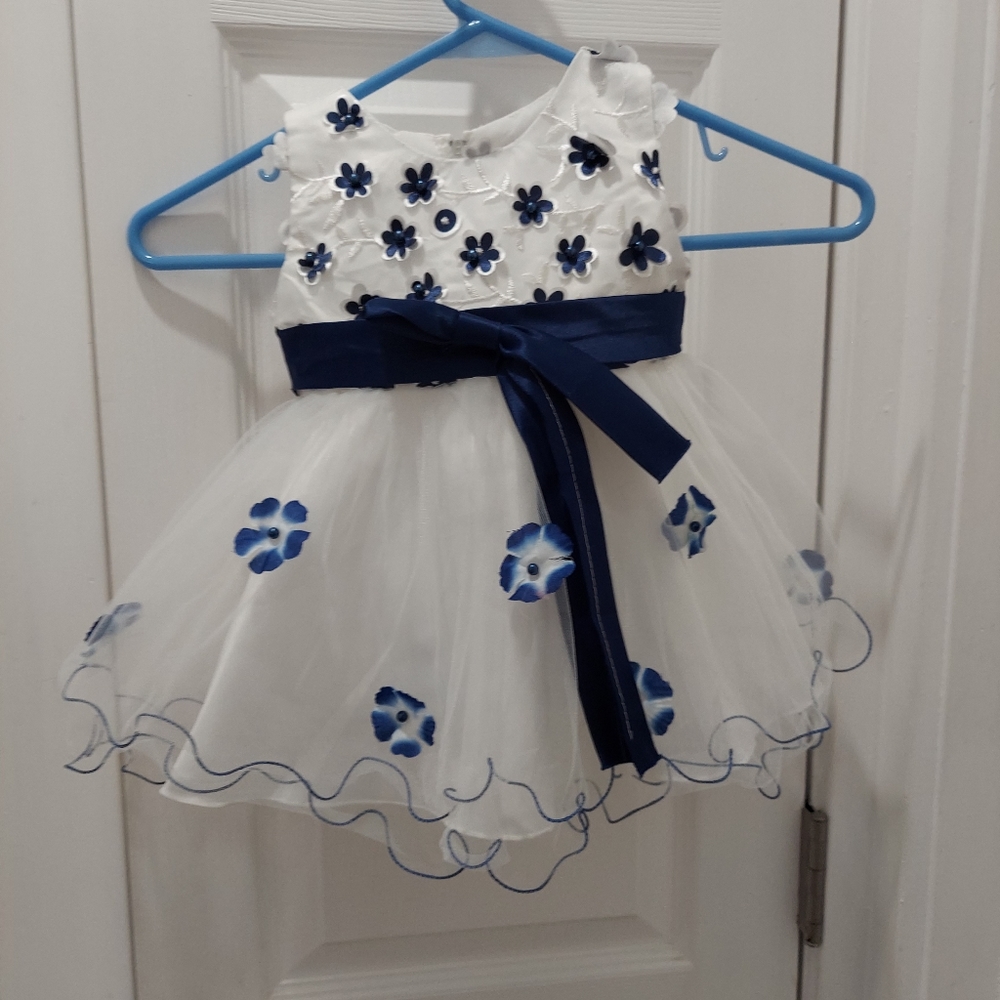 Pretty baby dress Size 6 months
